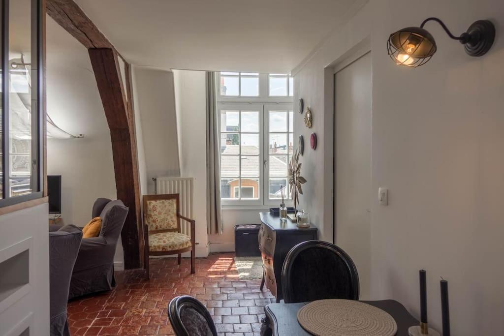 Le Sainte Anne *Studio* Apartamento Orléans Exterior foto